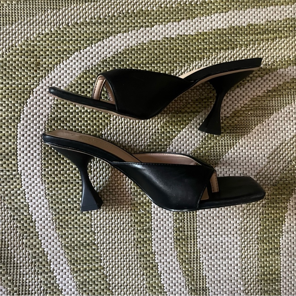 🖤Femme Los Angeles Revolve Heels🖤